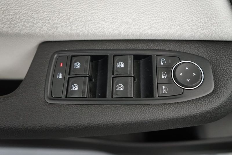 Renault Clio bild 9