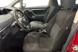 Toyota Verso bild 13