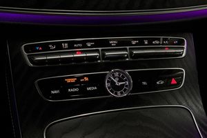 Mercedes E220 bild 25