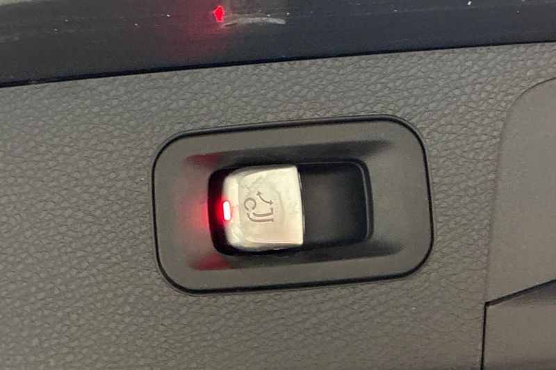 Mercedes E220 bild 29