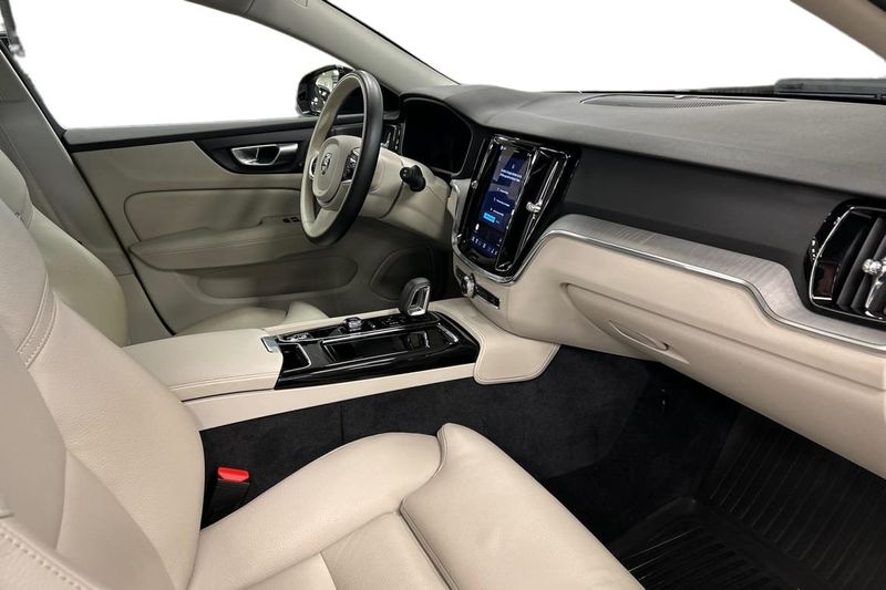 Volvo V60 bild 8