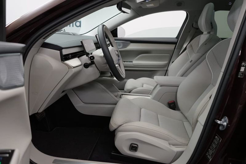 Volvo ES90 bild 5