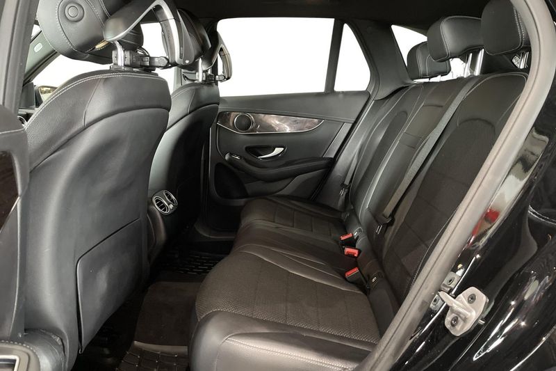 Mercedes GLC300 bild 15