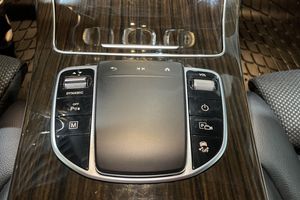 Mercedes GLC300 bild 31