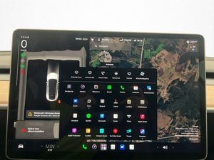Tesla Model Y bild 23
