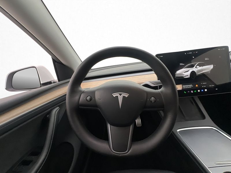 Tesla Model Y bild 13