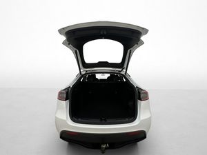 Tesla Model Y bild 31