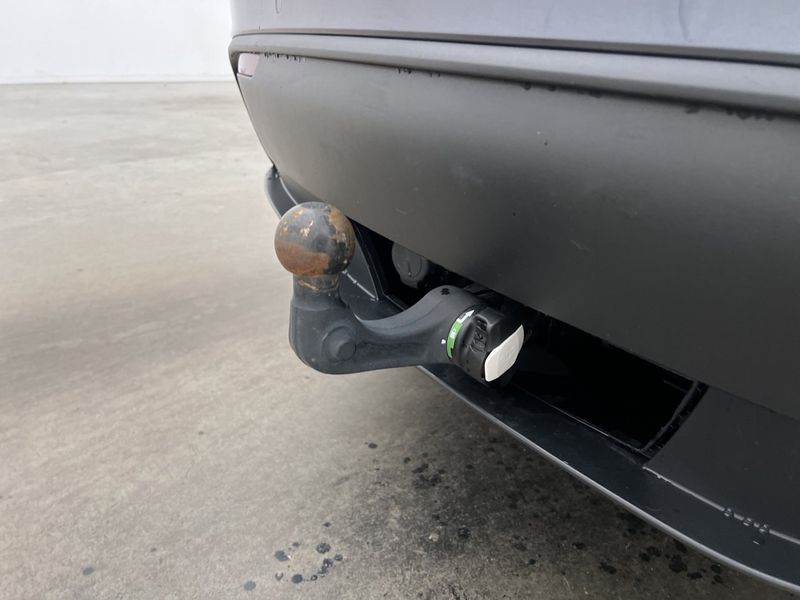 Tesla Model Y bild 10