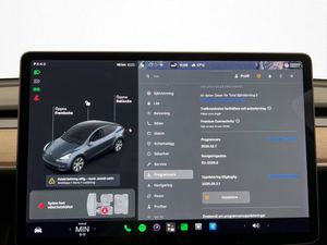 Tesla Model Y bild 18