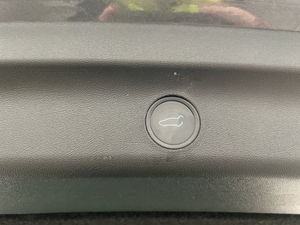 Tesla Model Y bild 29