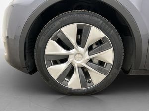 Tesla Model Y bild 33