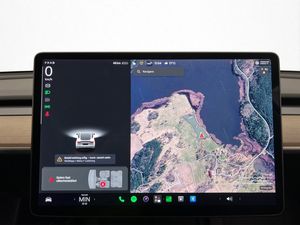 Tesla Model Y bild 13