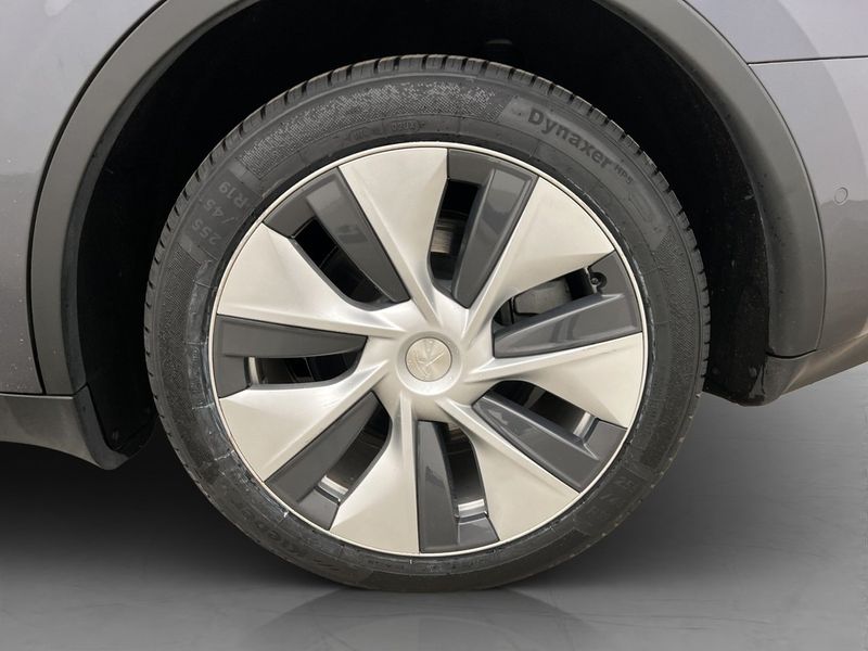 Tesla Model Y bild 34