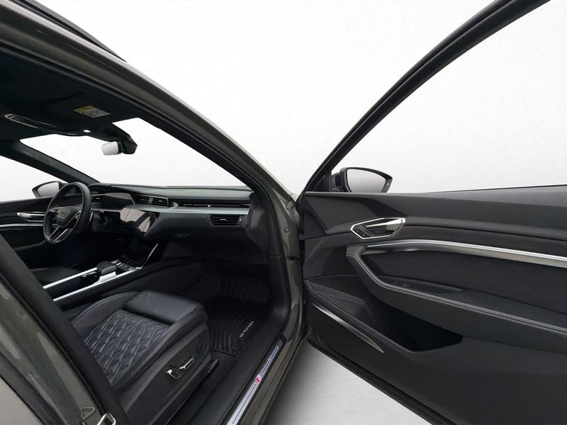 Audi SQ8 e-tron bild 26