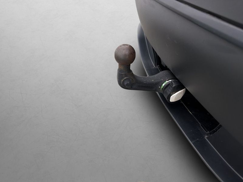 Tesla Model Y bild 10