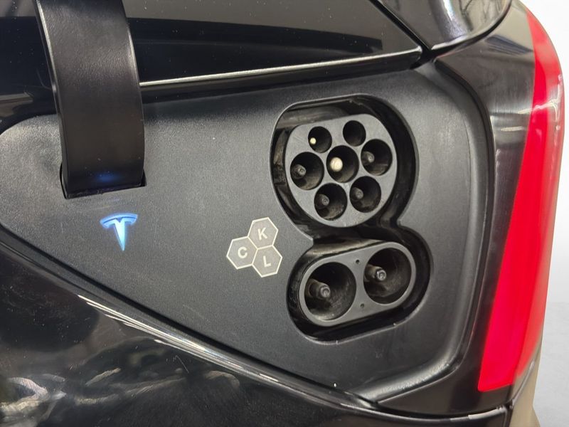Tesla Model Y bild 31