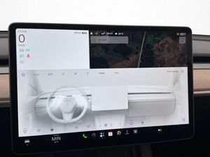 Tesla Model Y bild 22