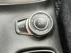 Suzuki S-CROSS bild 4
