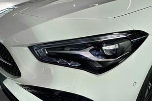 Mercedes CLA250 bild 23