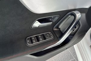 Mercedes CLA250 bild 15