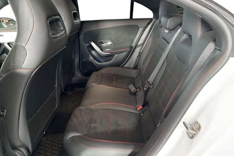 Mercedes CLA250 bild 9