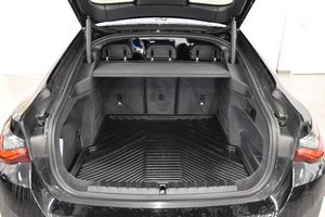 BMW i4 bild 23