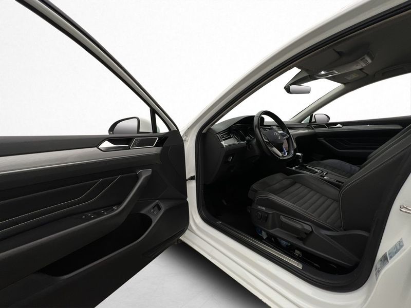 Volkswagen Passat bild 32
