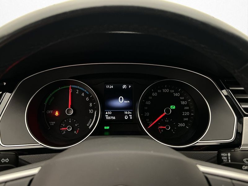 Volkswagen Passat bild 24