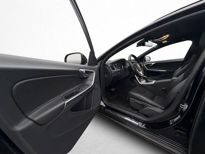 Volvo V60 bild 8