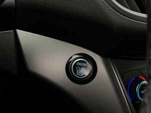 Ford Kuga bild 26