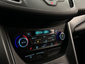 Ford Kuga bild 22