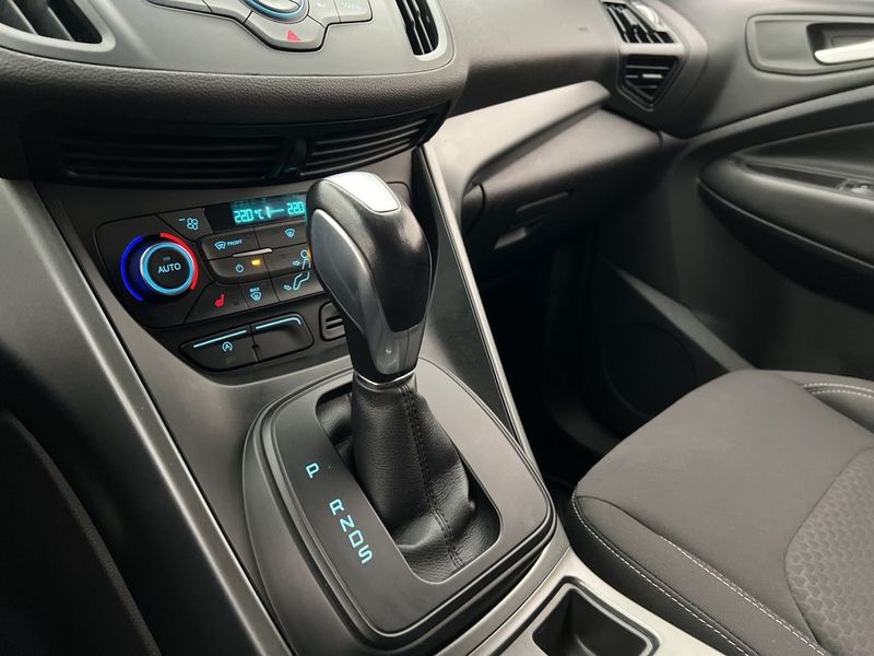 Ford Kuga bild 23