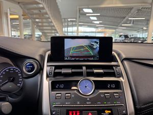 Lexus NX bild 18