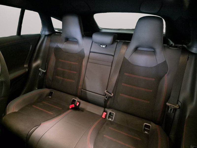 Mercedes CLA250 bild 17