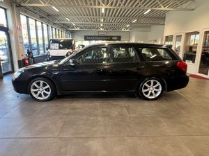 Subaru Legacy bild 4