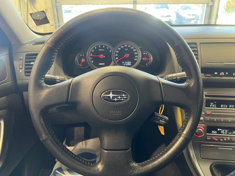 Subaru Legacy bild 18