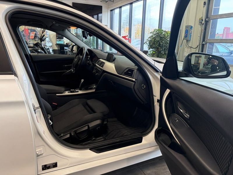 BMW 318 bild 12