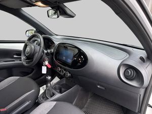 Toyota Aygo X bild 7