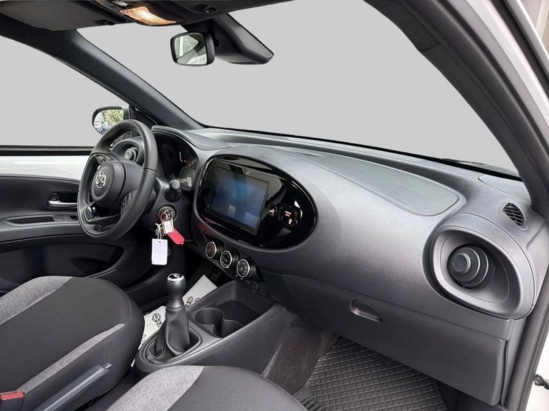 Toyota Aygo X bild 7