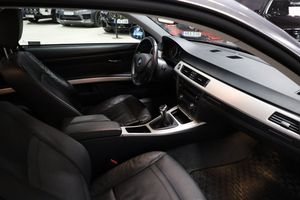 BMW 325 bild 9