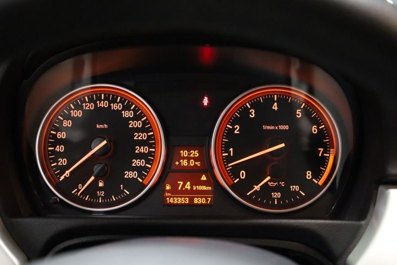 BMW 325 bild 10