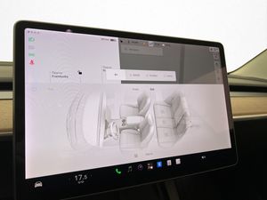 Tesla Model 3 bild 28
