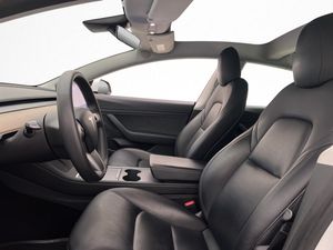 Tesla Model 3 bild 12