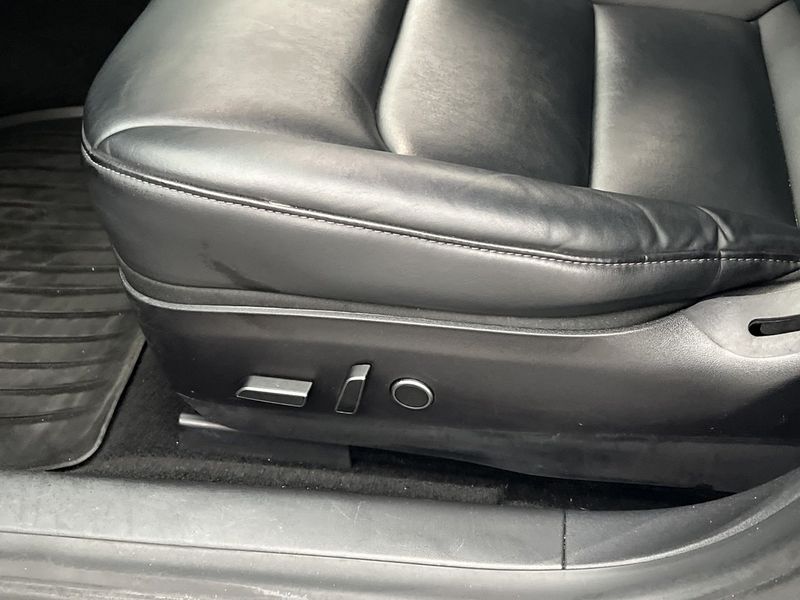 Tesla Model 3 bild 13