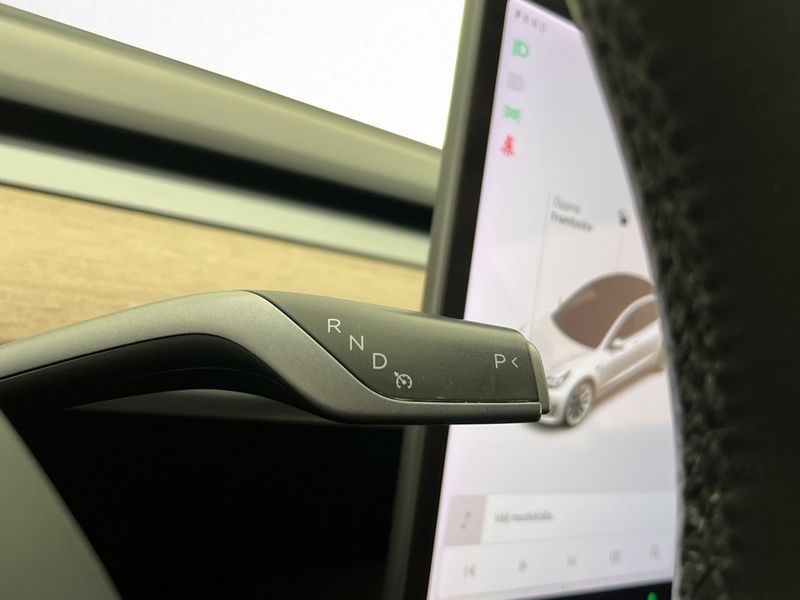 Tesla Model 3 bild 32