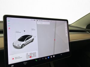 Tesla Model 3 bild 23