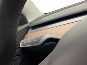 Tesla Model 3 bild 31