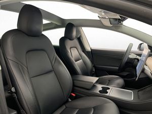 Tesla Model 3 bild 17