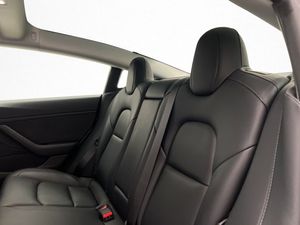 Tesla Model 3 bild 15