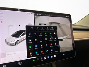 Tesla Model 3 bild 26